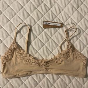 NWT Skims Bralette